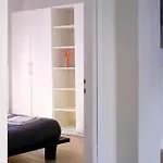 Twelveholly דירה *