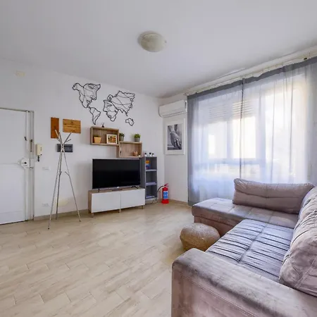 Twelveholly Apartmán *