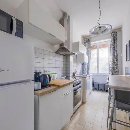 Twelveholly Apartament *