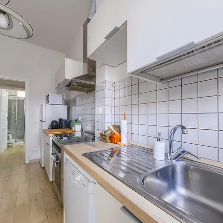 Apartament Twelveholly *